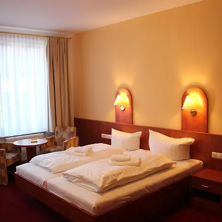 Thueringer Hof Szálloda 3*