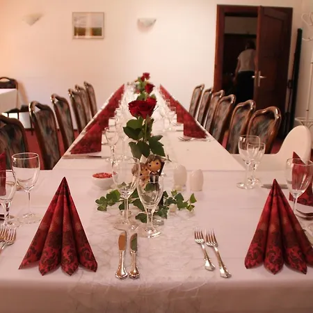Thueringer Hof Otel Rudolstadt